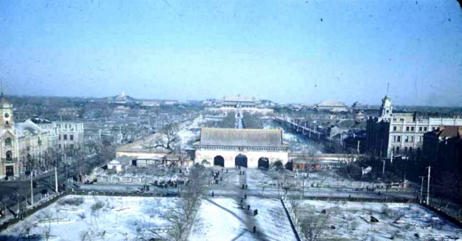 上世纪40年代的北京:图3为正阳门北的中华门,图6是前门大街|正阳门|年代|中华门_新浪新闻