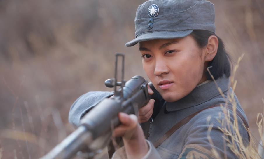 投资上亿的电影票房800万女八路歪头躲子弹的抗日神剧了解一下