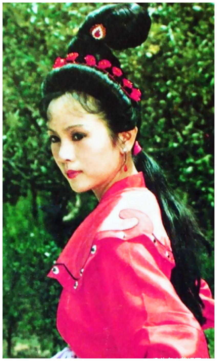 八十年代女影星的古装扮相李秀明潘虹刘晓庆龚雪张瑜