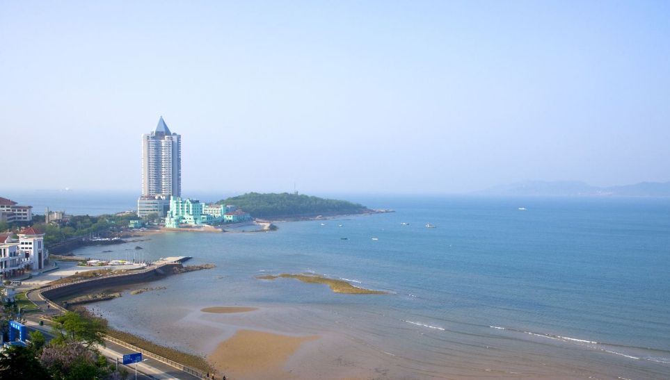 青岛著名的第一海水浴场