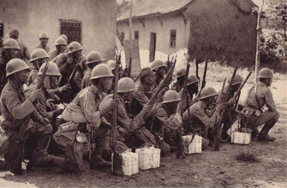 1937-1945日军侵华照片曝光 一个日本兵竟然拥有四个慰安妇