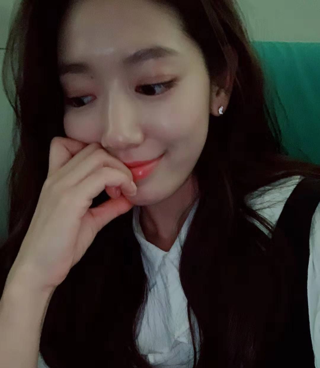 朴信惠超美自拍盘点,每一张都是精致到完美的梦幻颜值啊