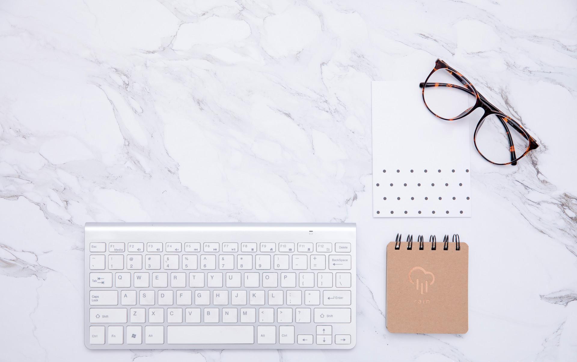 返工回来的你该整理办公桌了|桌面|抽屉|隔板_新浪新闻