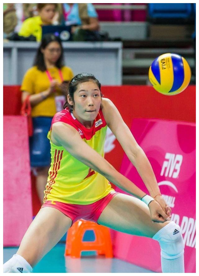 891 微博 04 查看更多 a 微关系 他的关注(59) 新浪看点 军武毕蜂