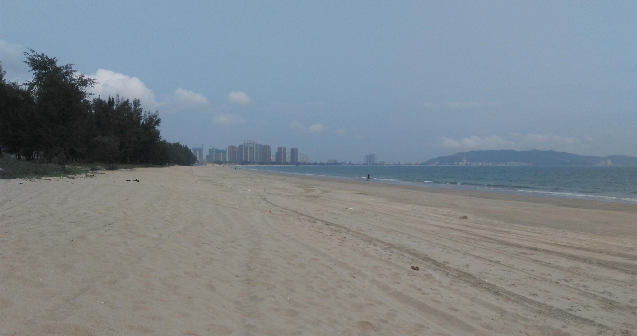 惠州双月湾一沙滩上实拍,这地方叫云顶海岸