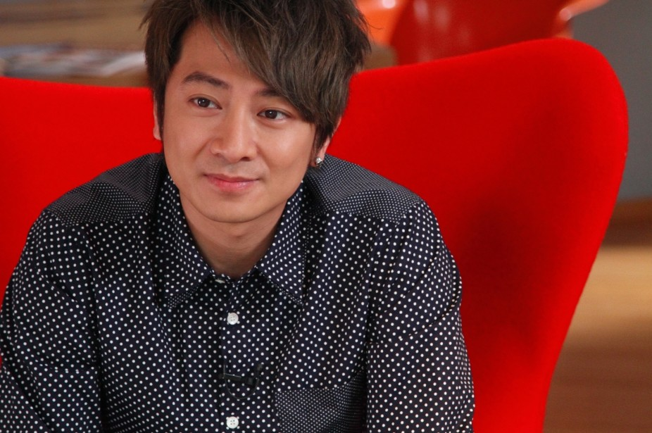 孙耀威被家里菲佣接二连三偷东西,终大义灭亲选择报警