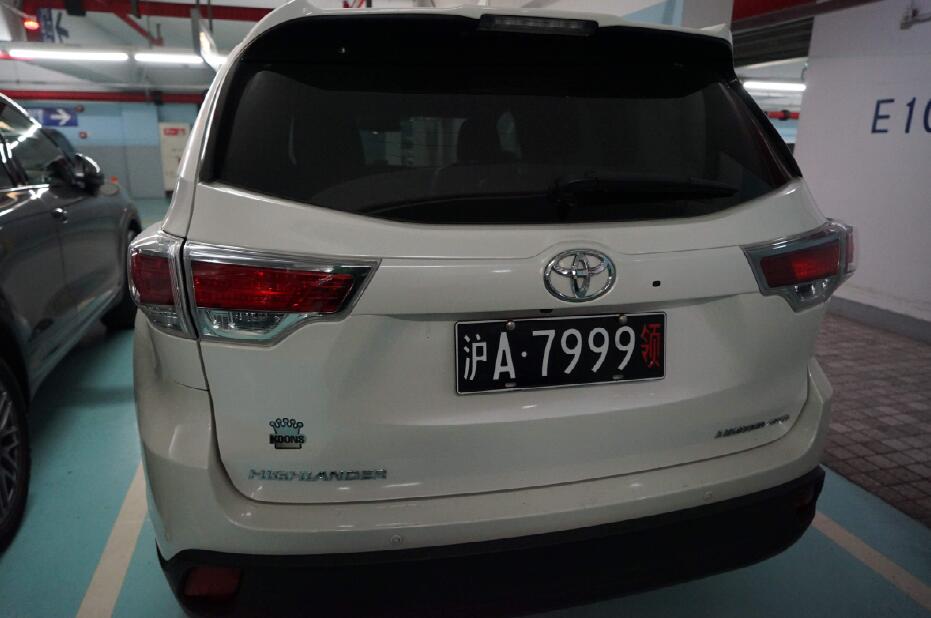 实拍上海领事馆牌照汉兰达,车牌999!