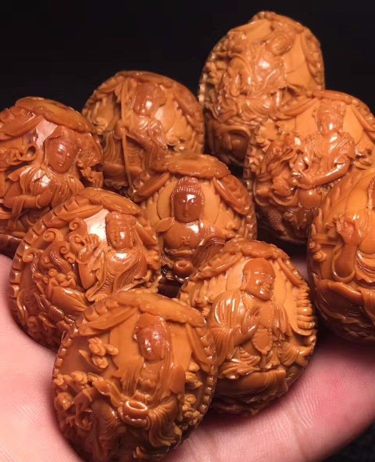 精品核雕万佛朝宗24四花核纯手工雕工精湛孤品融创孙宏斌