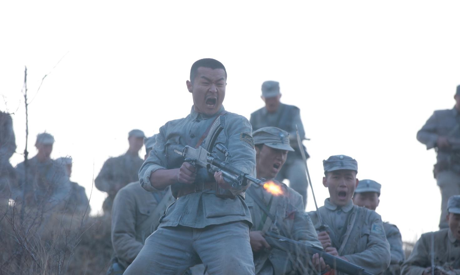 投资上亿的电影票房800万女八路歪头躲子弹的抗日神剧了解一下