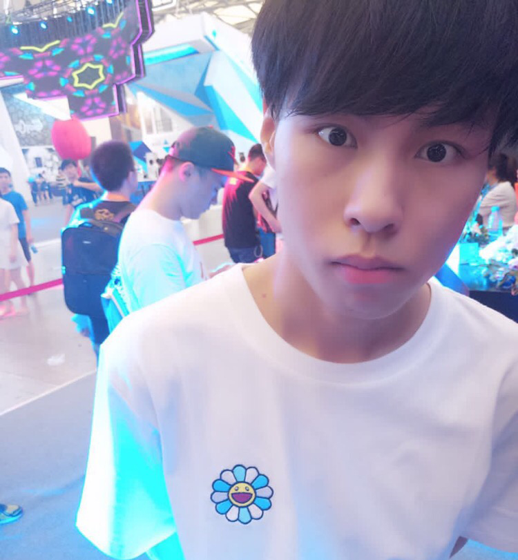 真相存疑 超管:这是包子跳槽的手段|包子|斗鱼|主播_新浪新闻