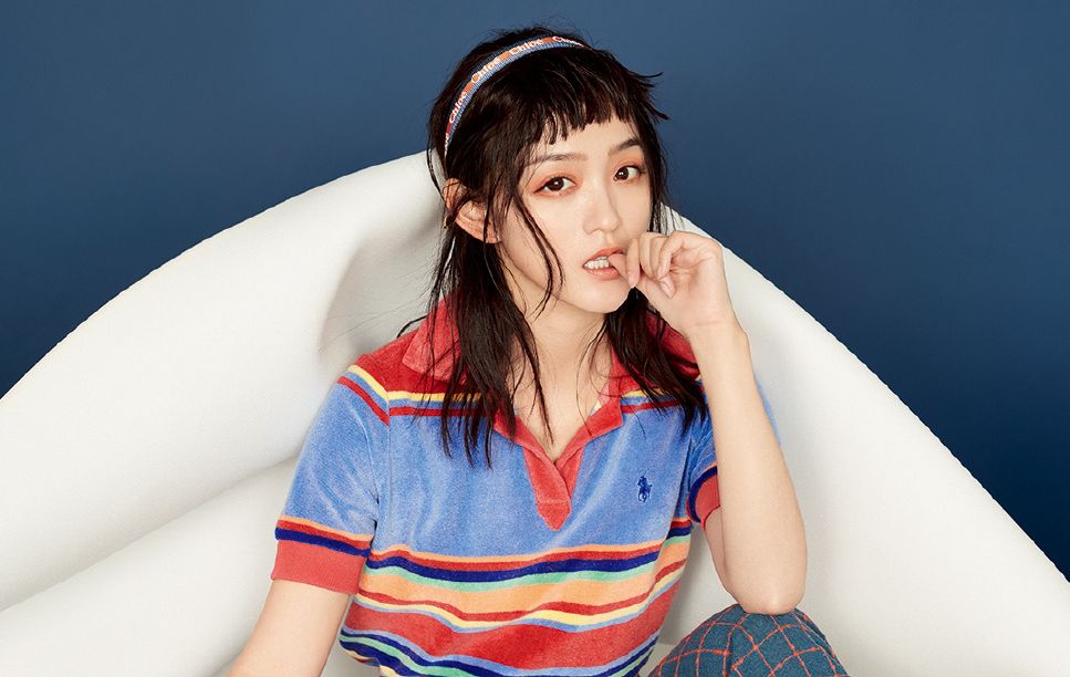 何泓姗:天生一张精致的脸蛋,不管任何的发型都能完美hold住