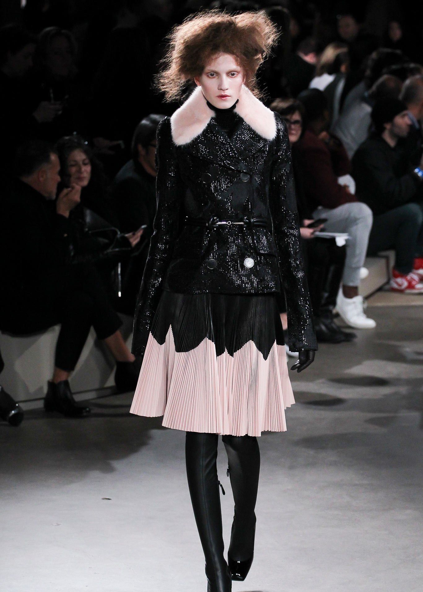 alexander mcqueen 2015秋季成衣秀 独特的暗黑风格