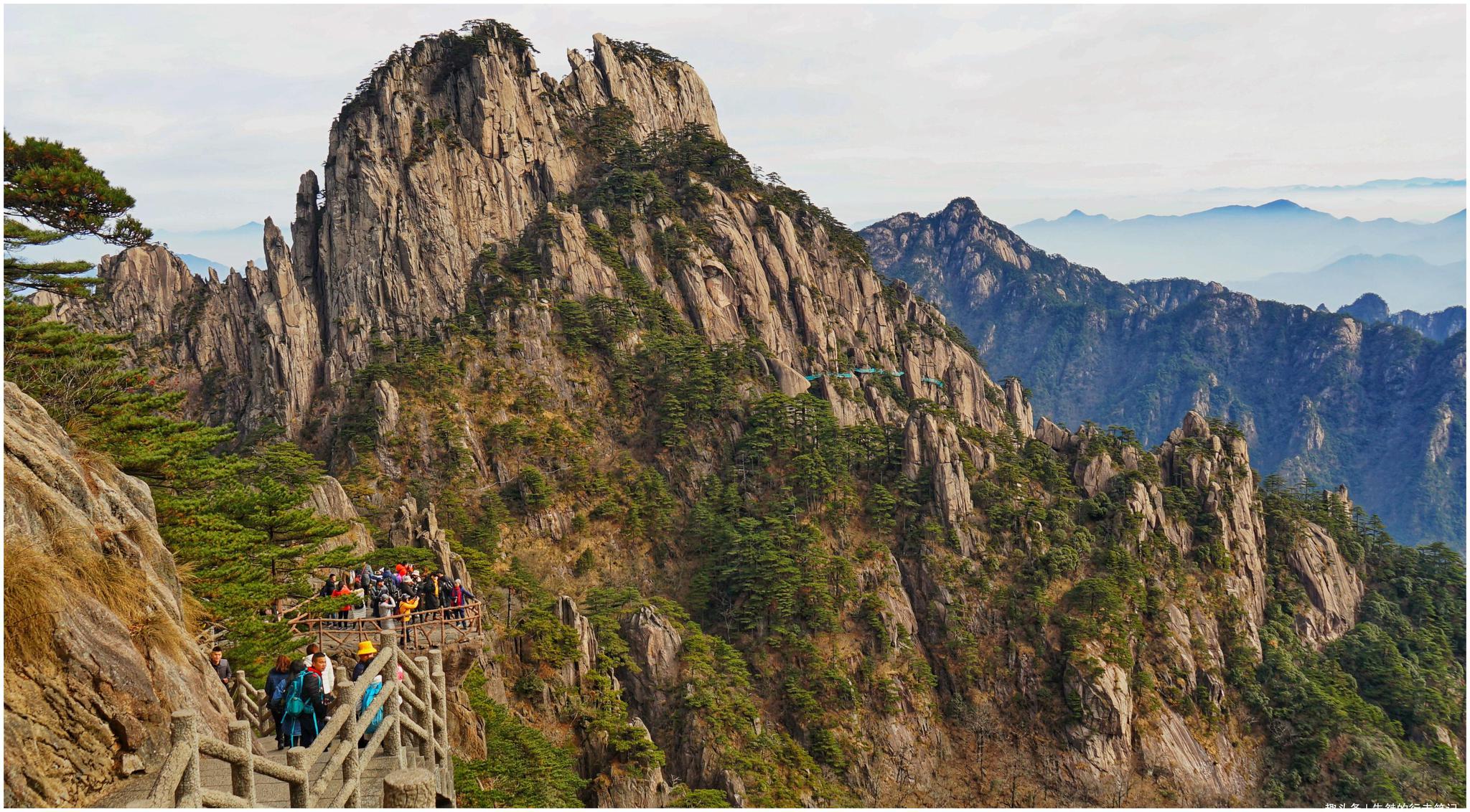 中国第一奇山变化万千的人间仙境所见之处即是一幅水墨丹青