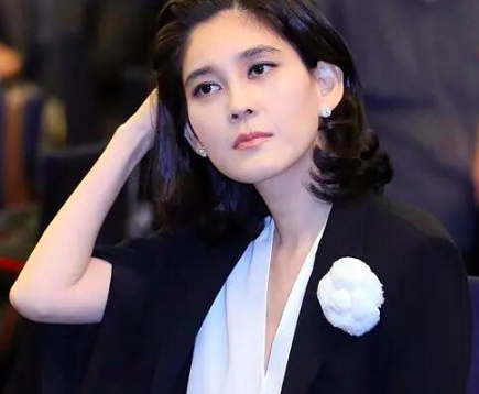 三星长公主为爱下嫁穷小子,今离婚被判赔偿141亿,男方还嫌不够|韩元|李富真|长公主_新浪新闻