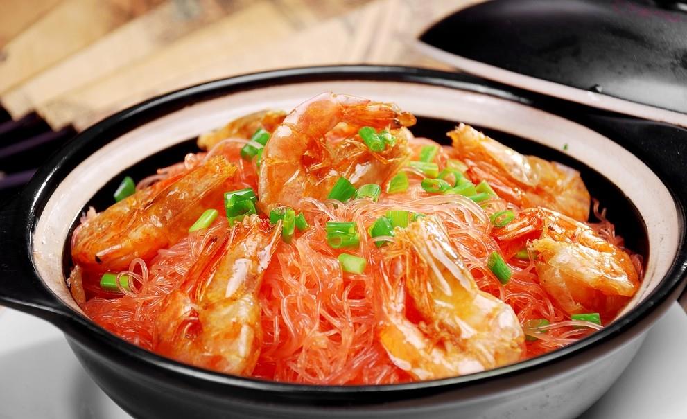大虾做法太多,鲜虾粉丝煲一道大虾美食的新做法.