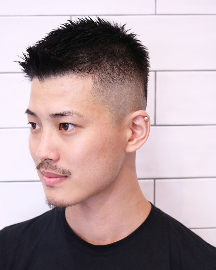 三面都推光的发型,最有男人味,男生都喜欢这样剪