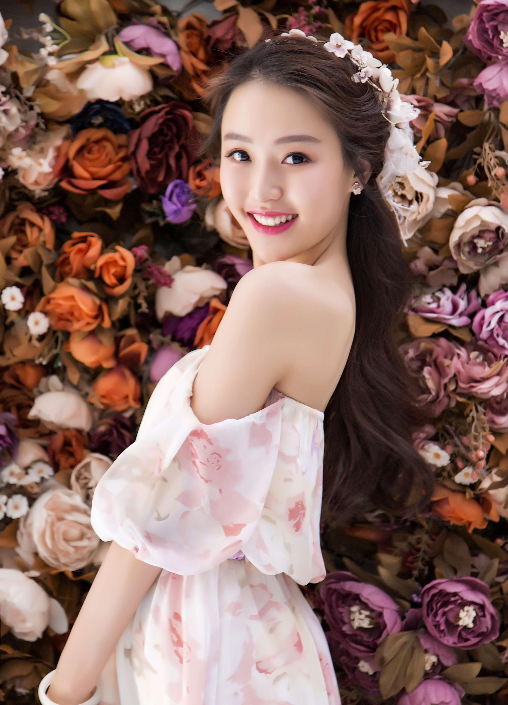 《菲凡记忆》九大美女争奇斗艳 养眼吸睛引人期待