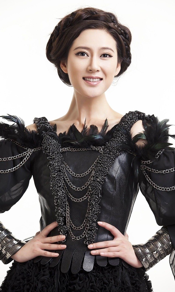 南国有佳人轻盈绿腰舞赵柯