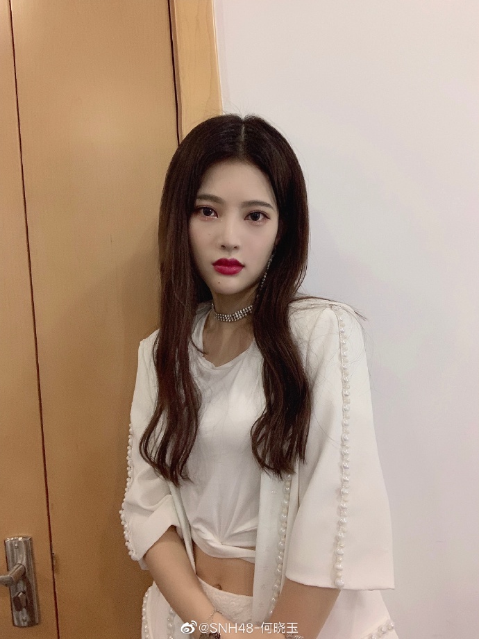 偶像女团snh48何晓玉自拍写真美照欣赏