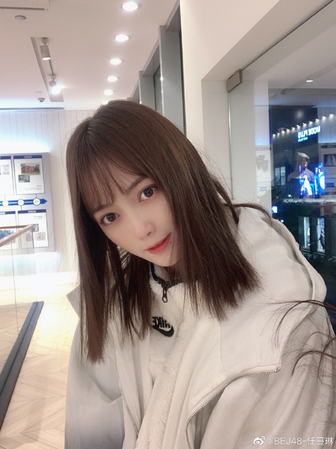 偶像美少女bej48-任蔓琳自拍写真美照欣赏