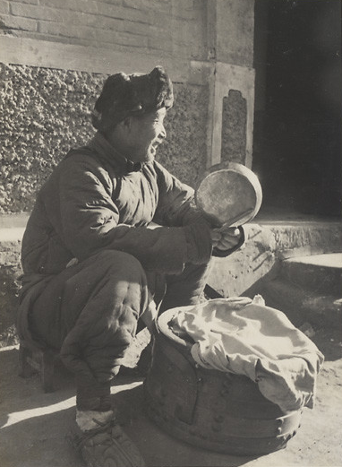 180张民国高清老照片感受祖辈们当年生活的艰难困苦