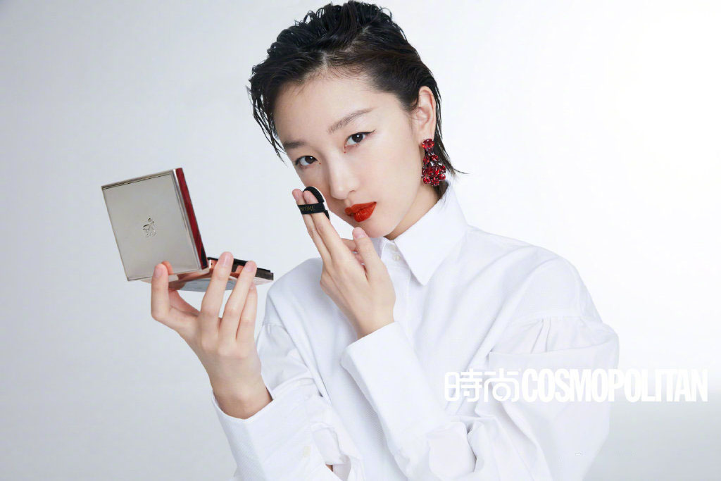 周冬雨超a宝石妆