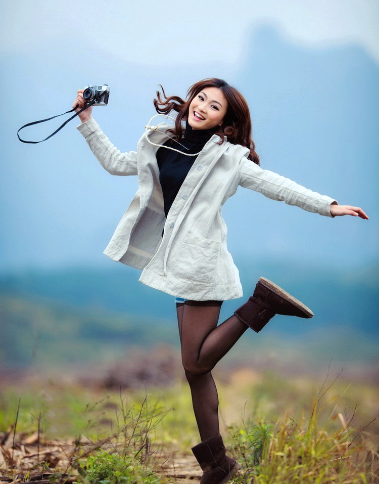 外景下的端庄靓丽气质女模摄影师|模特|美女|女模_新浪新闻