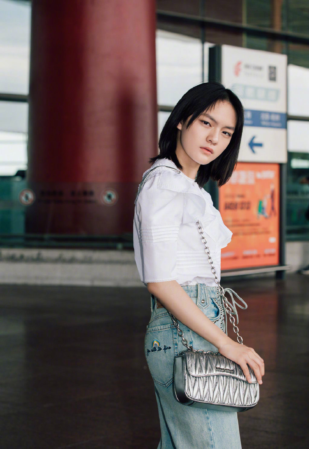 女演员文淇清新灵动甜美街拍