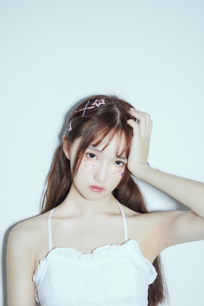 偶像女团snh48鲁静萍美少女写真美照欣赏