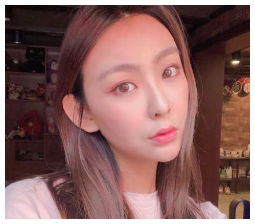 好声音汪峰学员徐歌阳自拍又美了章子怡打造过的女孩不一样