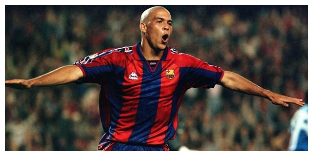 足球情人罗纳尔多:巴萨抛弃了我,皇马很伟大