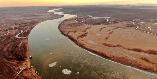 黑龙江双鸭山:乌苏里江开江日出美景如画