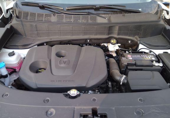 上户上牌年检过户你会用到!长安cs35车架号发动机号位置!