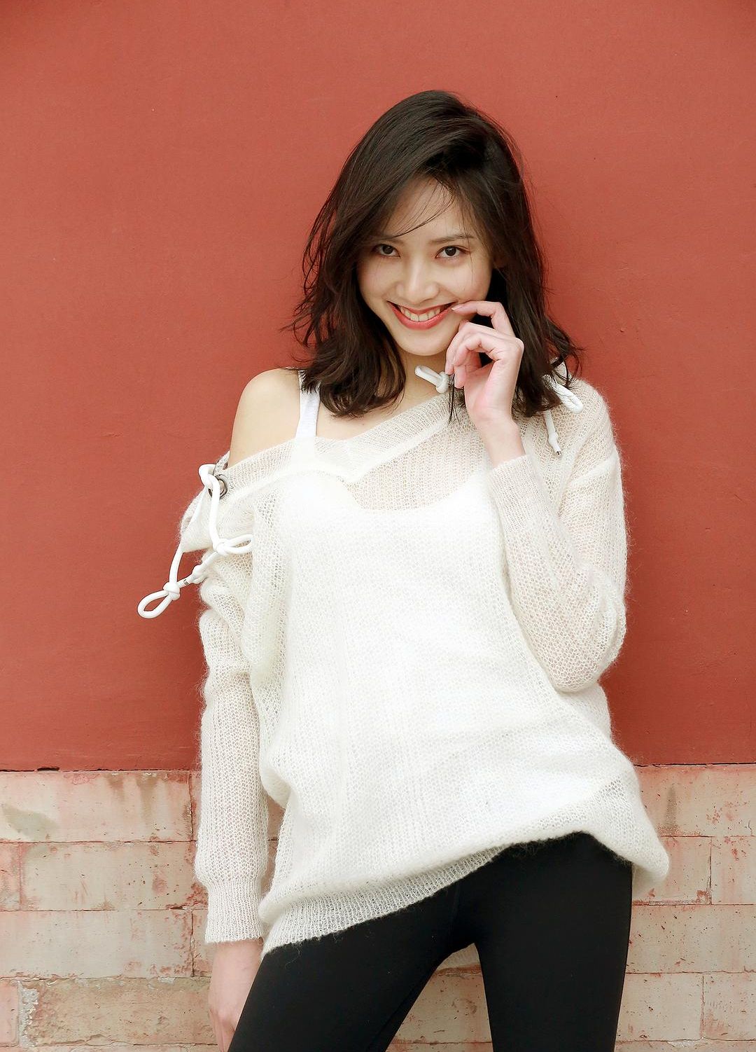 一直都处在叛逆期的元气少女 市长女儿 95后新晋小花孙嘉灵