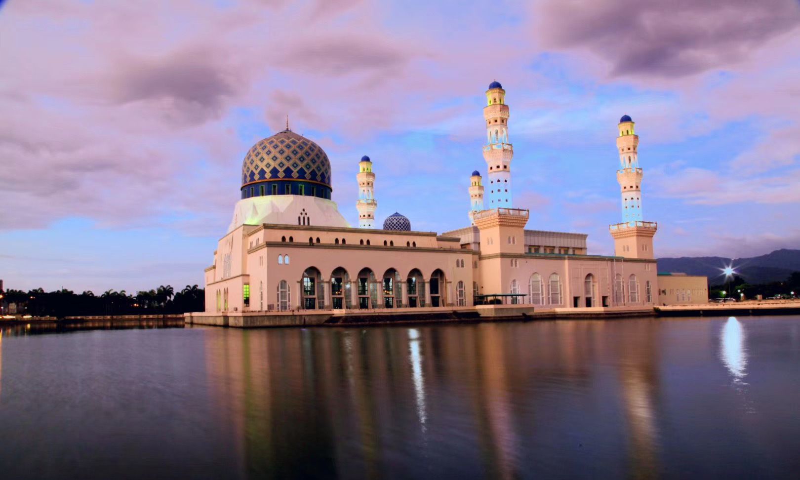 麦加大清真寺——世界第一的大理石清真寺 - 知乎