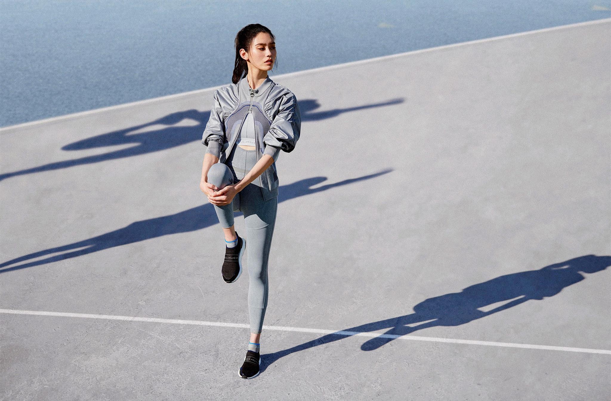 奚梦瑶运动风写真展露健康性感魅力