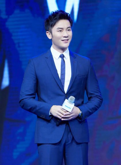 李晨风雨过后总会有彩虹希望看到阳光有力量的你