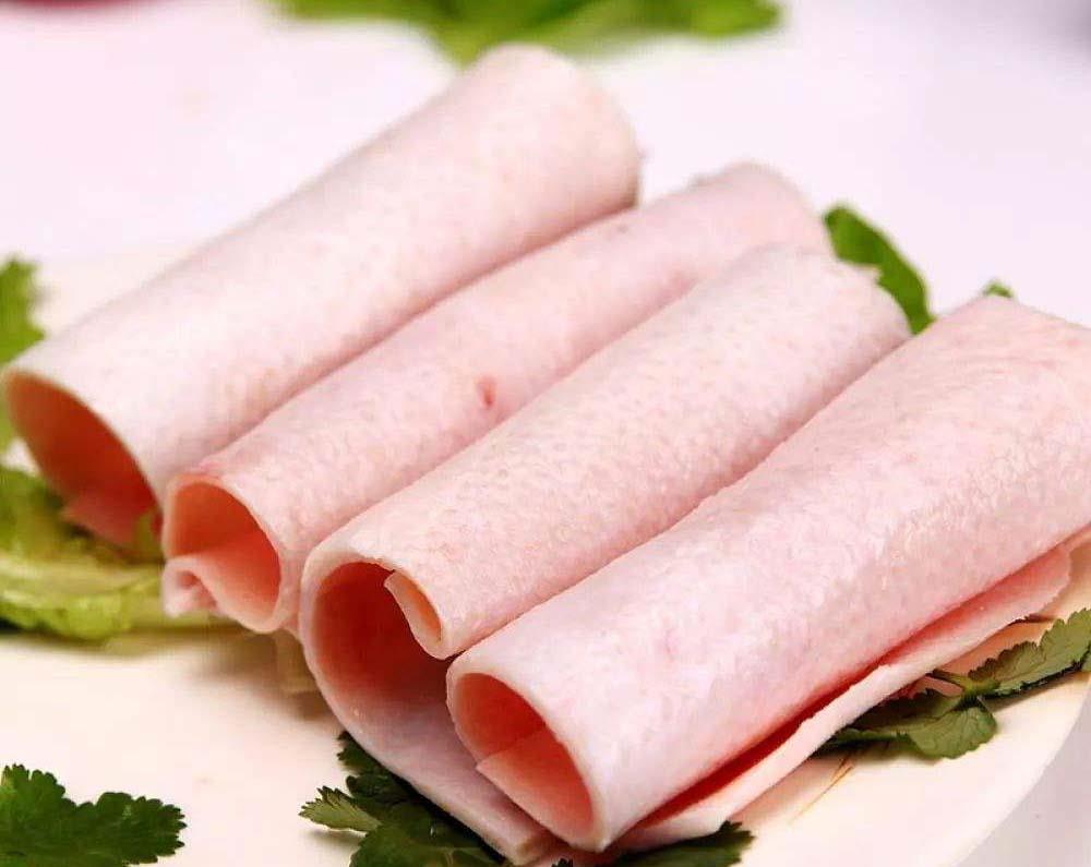 买猪肉时猪皮不要再扔掉,这样做比皮冻好吃几倍,还能美容养颜