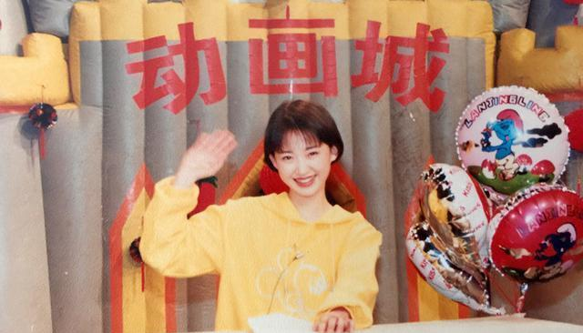 还记得少儿频道的小鹿姐姐吗光阴似箭如今46岁成了这样