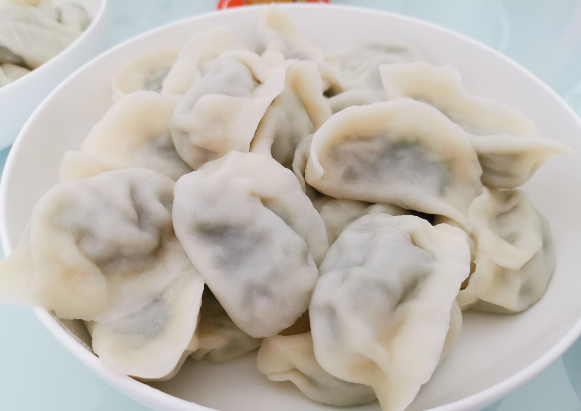 好吃又营养的茴香苗水饺,做出来全家都喜欢,吃多少都吃不够