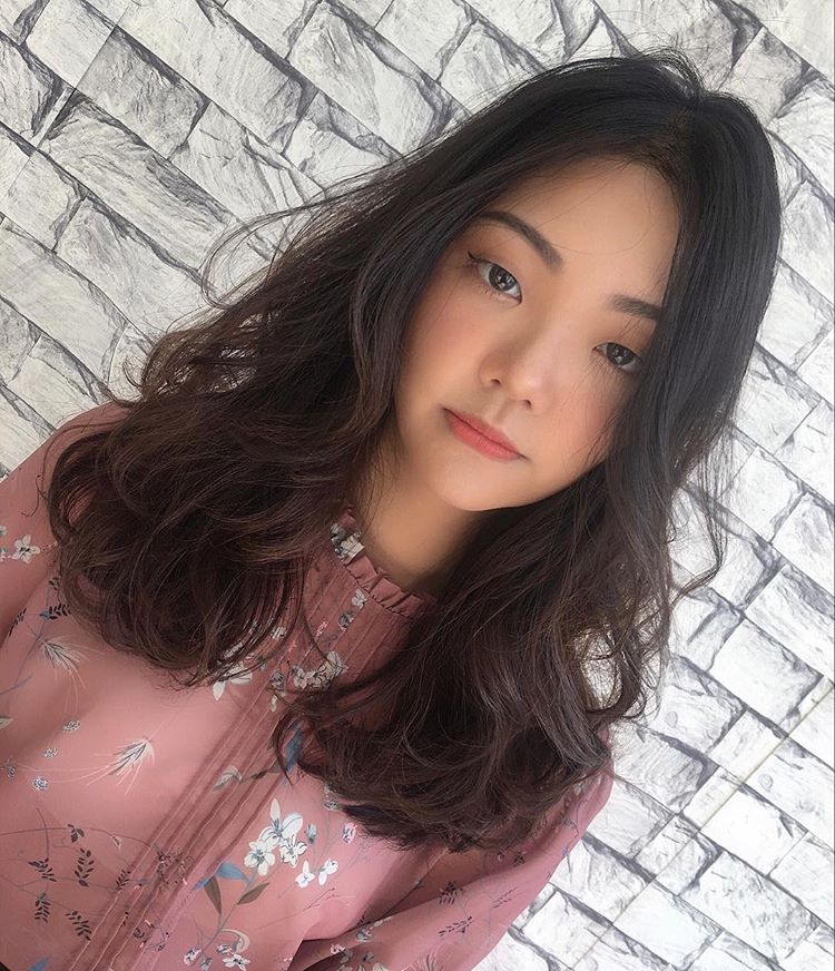 简单大方的微卷发造型烫,2019年女生都选择做这样的卷发