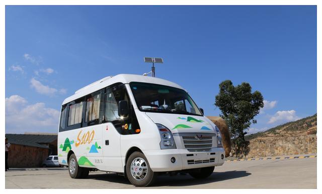 五菱s200欧系公路客车,短途运营新主力