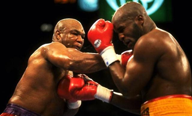 虽然福尔曼的拳击技术不能说是完美,有些瑕疵,但是他的力量却是无与伦