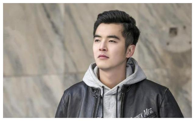 《美国队长3》中唯一的中国演员,却只两秒镜头,心酸又让人骄傲|金世佳