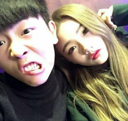 蒙安夫妇刷礼物刷到破产,粉丝却还不到800w,网友:别硬撑了