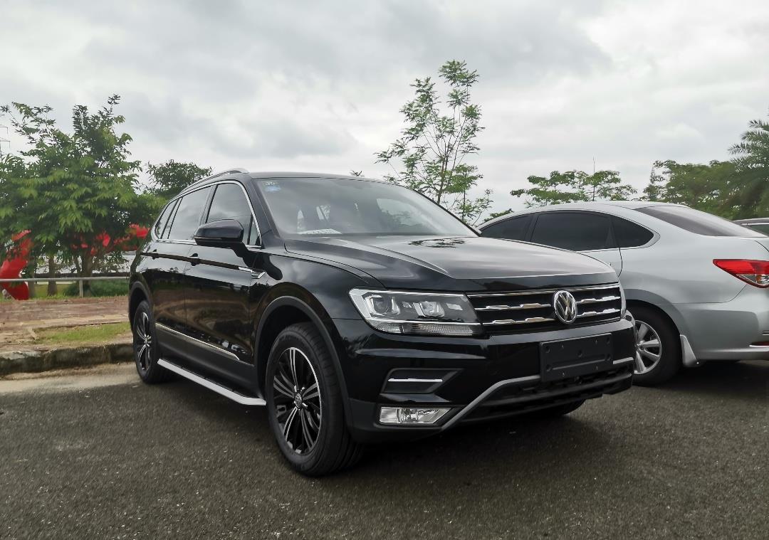 大众途观l提车作业朋友说第一次买车的人才选黑色我瞬间无语