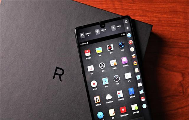 坚果pro3发布满月罗永浩却还在用坚果r1