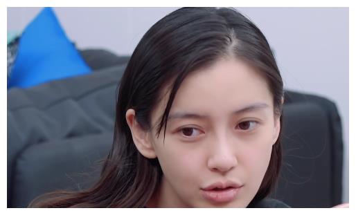 baby素颜照被疯传看清效果图那一刻黄晓明捡到宝了