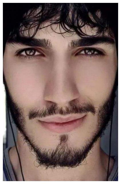 还记得中东第一帅男模吗因太帅被驱逐出境现状成了这样