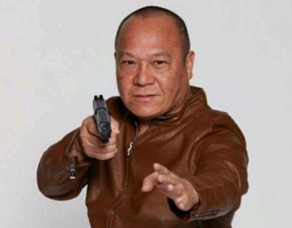 当年超红的古惑仔现况:乌鸦种菜,吴志雄走穴还债,她成霸道总裁